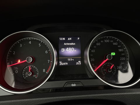 Volkswagen Golf 1.4 TSI R-Line | Camera | Cruise | Clima | Massage | Stoelverw. | Parkeersens. | NAP