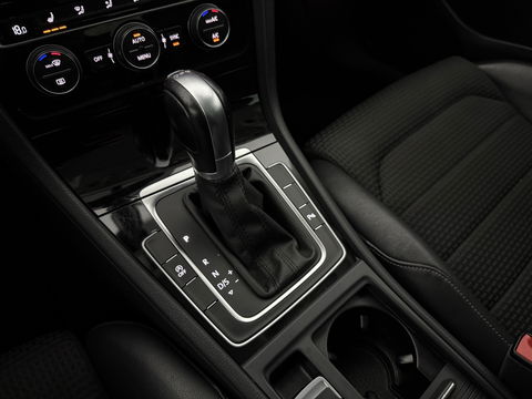 Volkswagen Golf 1.4 TSI R-Line | Camera | Cruise | Clima | Massage | Stoelverw. | Parkeersens. | NAP