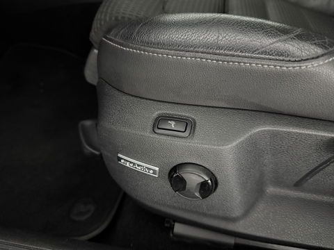 Volkswagen Golf 1.4 TSI R-Line | Camera | Cruise | Clima | Massage | Stoelverw. | Parkeersens. | NAP