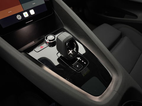 Polestar 2 Long Range Dual Motor 78kWh Launch Edition | SOH 93% | Snelladen | H/K | Pano | Virtual | Memory | Adap. Cruise | 360° Cam | Stoel/Stuur verw. | Trekh. | Keyless | Carplay