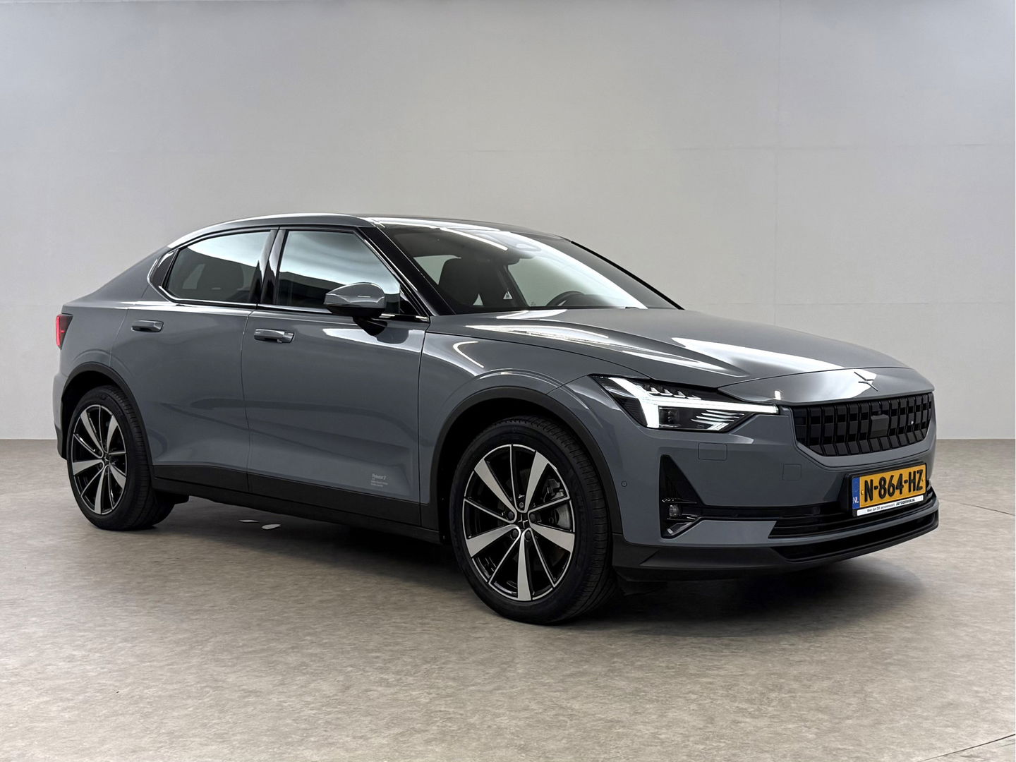 Polestar 2 Long Range Dual Motor 78kWh Launch Edition | SOH 93% | Snelladen | H/K | Pano | Virtual | Memory | Adap. Cruise | 360° Cam | Stoel/Stuur verw. | Trekh. | Keyless | Carplay