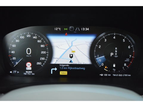 Volvo V60 Cross Country B5 AWD | Pilot-Assist | BLIS | Stoel + Stuur Verwarmd | Camera | Dealer onderhouden |