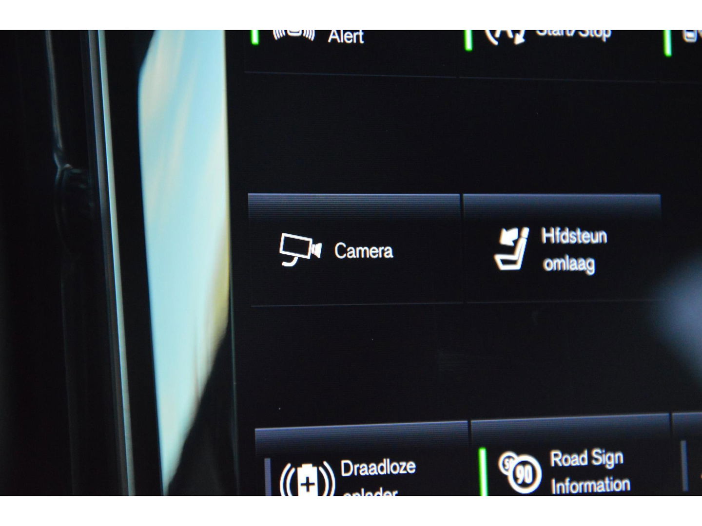 Volvo V60 Cross Country B5 AWD | Pilot-Assist | BLIS | Stoel + Stuur Verwarmd | Camera | Dealer onderhouden |