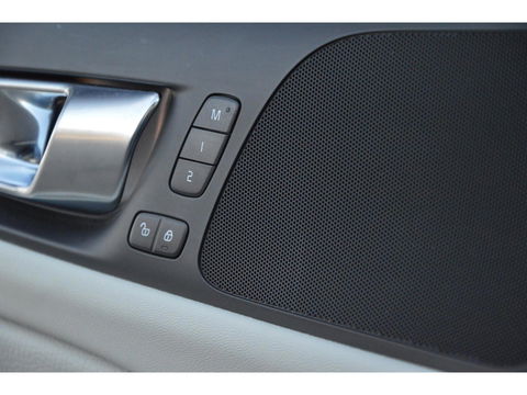 Volvo V60 Cross Country B5 AWD | Pilot-Assist | BLIS | Stoel + Stuur Verwarmd | Camera | Dealer onderhouden |