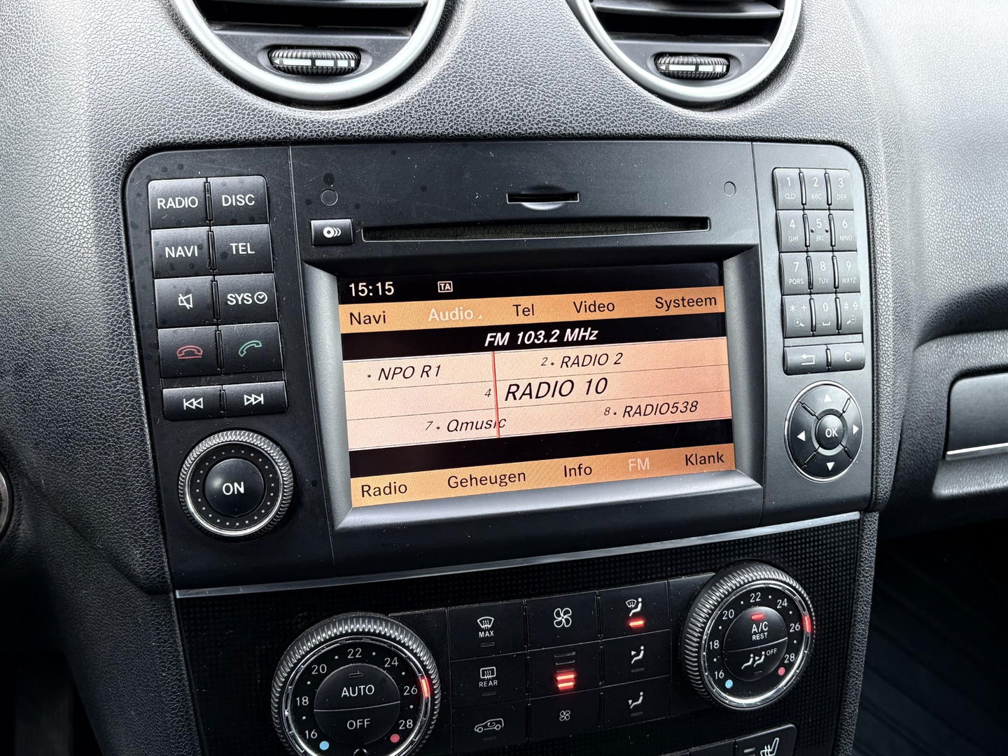 Mercedes-Benz M-Klasse ML 300 V6 205 PK AUT | 3500KG TREKHAAK | AIRMATIC LUCHTVERING | 4MATIC