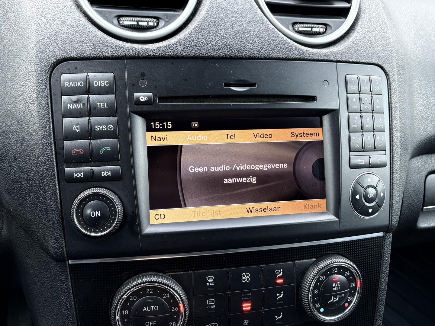 Mercedes-Benz M-Klasse ML 300 V6 205 PK AUT | 3500KG TREKHAAK | AIRMATIC LUCHTVERING | 4MATIC