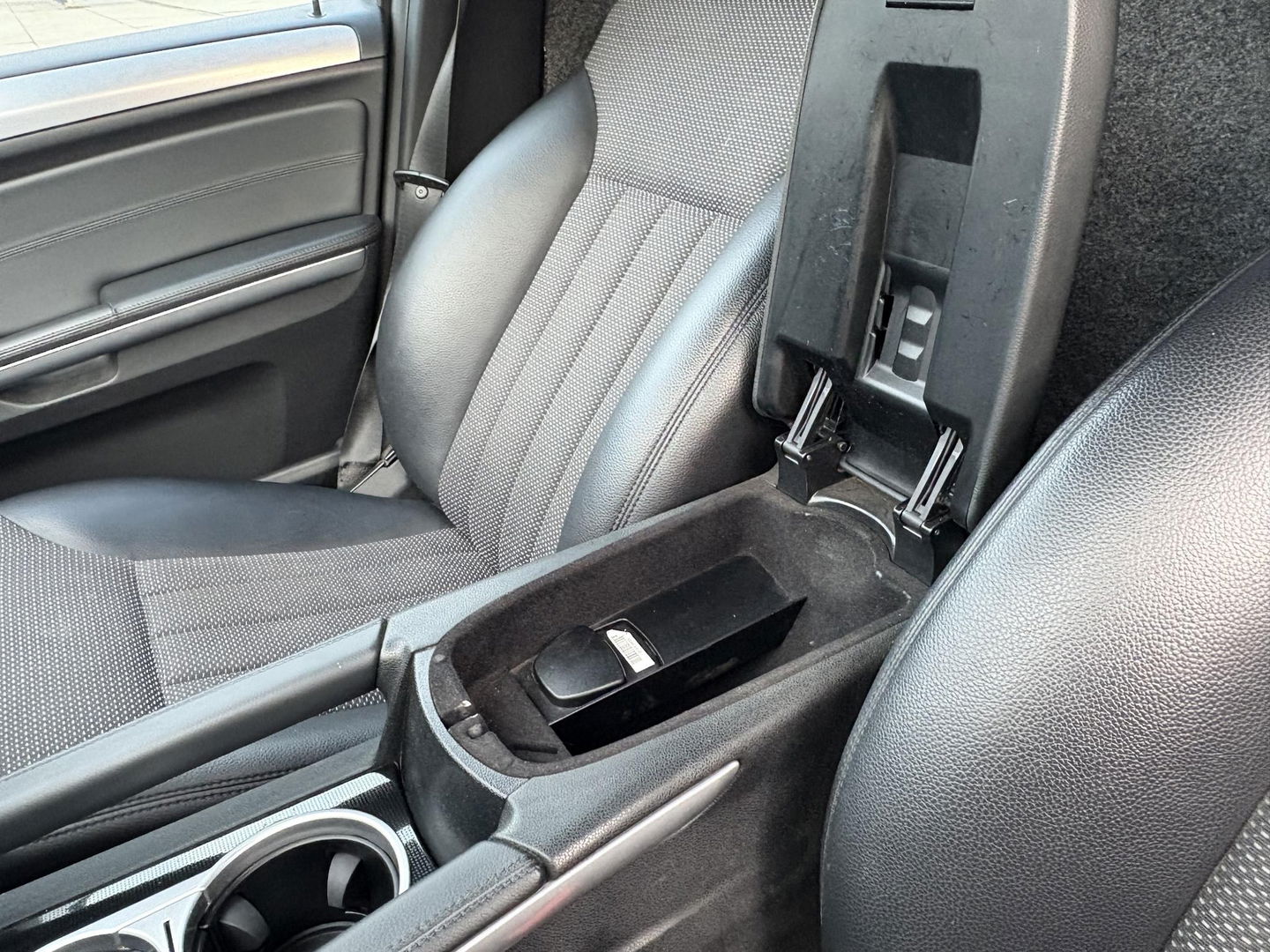 Mercedes-Benz M-Klasse ML 300 V6 205 PK AUT | 3500KG TREKHAAK | AIRMATIC LUCHTVERING | 4MATIC