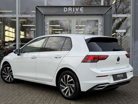 Volkswagen Golf 1.4 eHybrid Style |SOH97%|Carplay|ACC|ErgoActive|Allseason