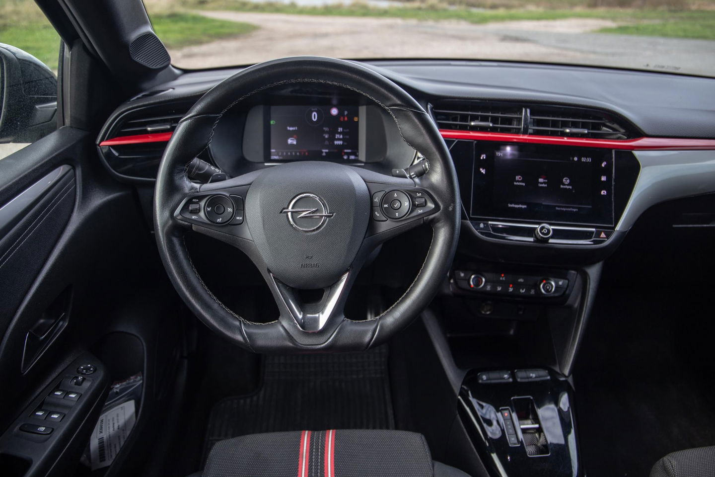 Opel Corsa 1.2 Turbo GS BLACK LINE / APPLE CARPLAY / AUTOMAAT / 360 CAMERA / STOELVERWARMING