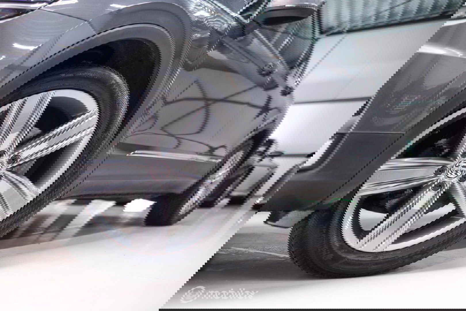 Volkswagen Tiguan 1.4 TSI ACT Highline DSG | LED | Adaptive | Trekhaak | Virtual Cockpit | Stoelverwarming | NAP NL auto |