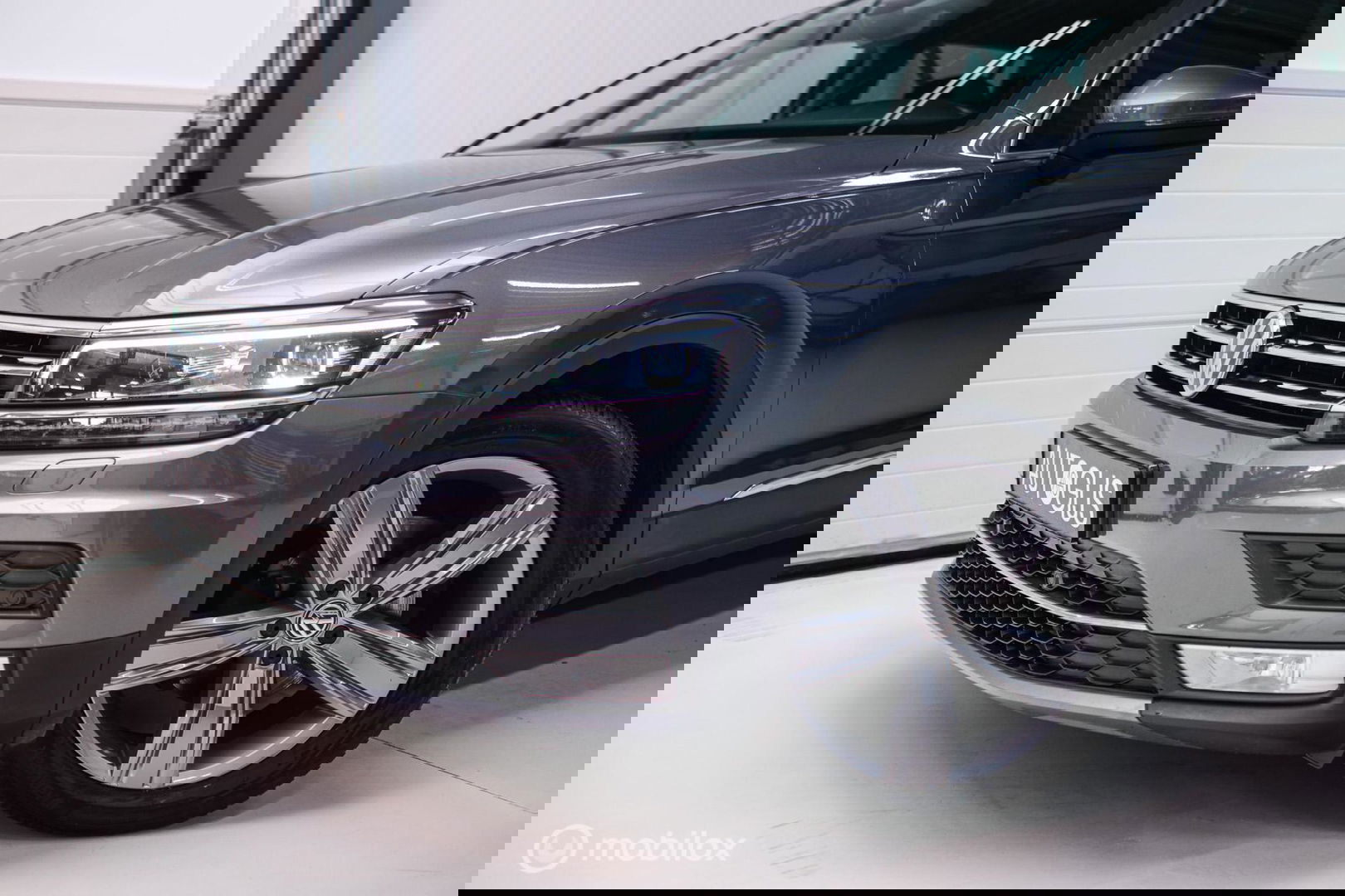 Volkswagen Tiguan 1.4 TSI ACT Highline DSG | LED | Adaptive | Trekhaak | Virtual Cockpit | Stoelverwarming | NAP NL auto |