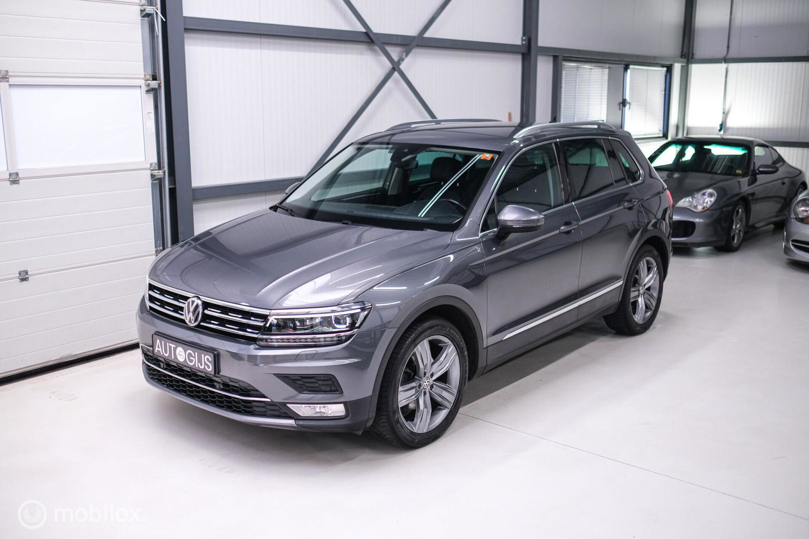 Volkswagen Tiguan 1.4 TSI ACT Highline DSG | LED | Adaptive | Trekhaak | Virtual Cockpit | Stoelverwarming | NAP NL auto |