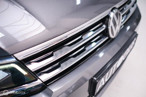 Volkswagen Tiguan 1.4 TSI ACT Highline DSG | LED | Adaptive | Trekhaak | Virtual Cockpit | Stoelverwarming | NAP NL auto |