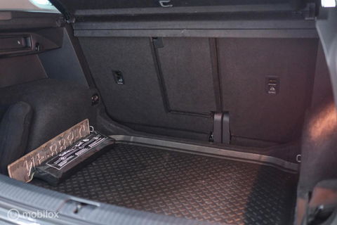 Volkswagen Tiguan 1.4 TSI ACT Highline DSG | LED | Adaptive | Trekhaak | Virtual Cockpit | Stoelverwarming | NAP NL auto |