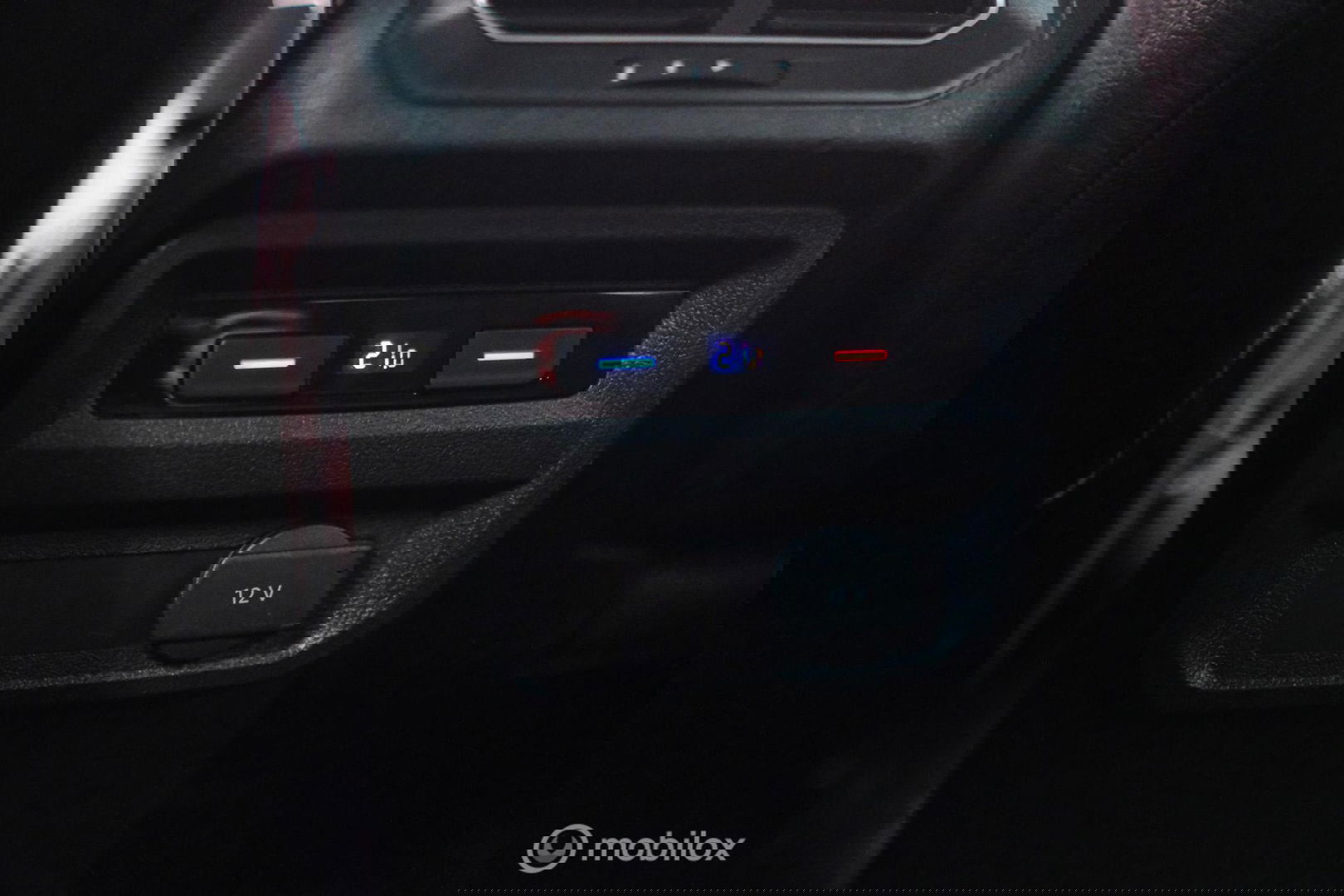 Volkswagen Tiguan 1.4 TSI ACT Highline DSG | LED | Adaptive | Trekhaak | Virtual Cockpit | Stoelverwarming | NAP NL auto |