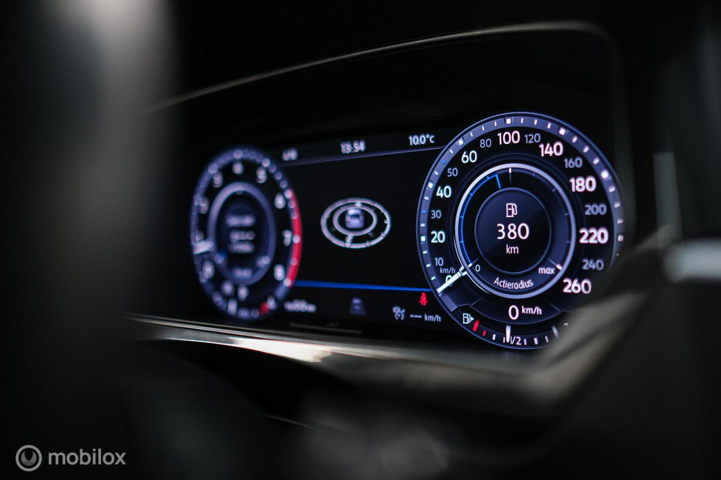 Volkswagen Tiguan 1.4 TSI ACT Highline DSG | LED | Adaptive | Trekhaak | Virtual Cockpit | Stoelverwarming | NAP NL auto |