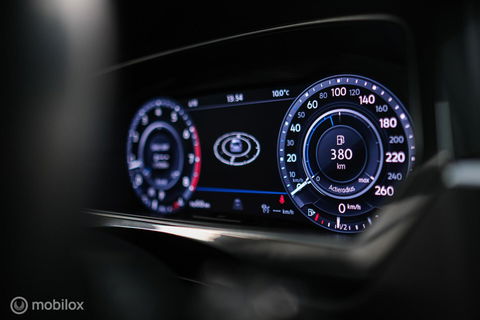 Volkswagen Tiguan 1.4 TSI ACT Highline DSG | LED | Adaptive | Trekhaak | Virtual Cockpit | Stoelverwarming | NAP NL auto |