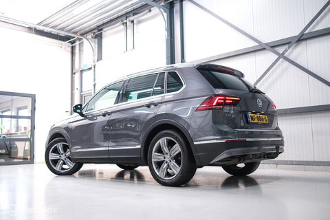 Volkswagen Tiguan 1.4 TSI ACT Highline DSG | LED | Adaptive | Trekhaak | Virtual Cockpit | Stoelverwarming | NAP NL auto |