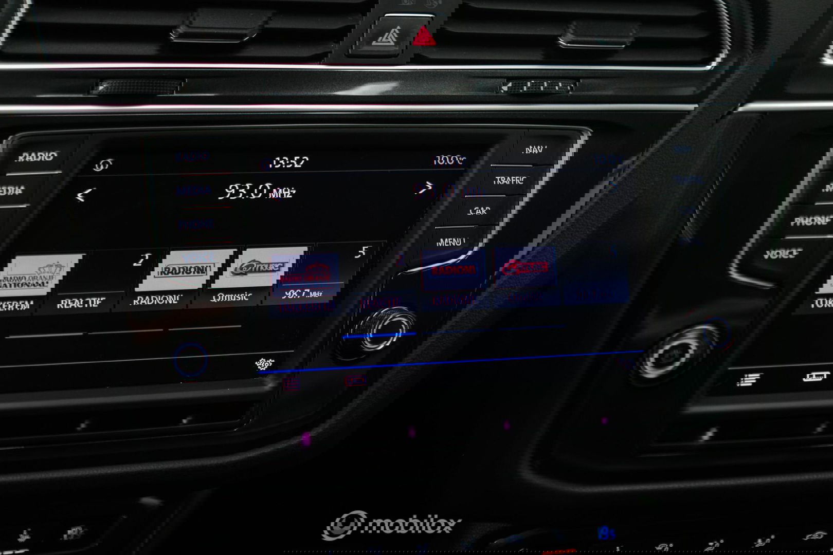 Volkswagen Tiguan 1.4 TSI ACT Highline DSG | LED | Adaptive | Trekhaak | Virtual Cockpit | Stoelverwarming | NAP NL auto |