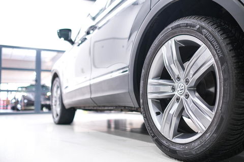 Volkswagen Tiguan 1.4 TSI ACT Highline DSG | LED | Adaptive | Trekhaak | Virtual Cockpit | Stoelverwarming | NAP NL auto |