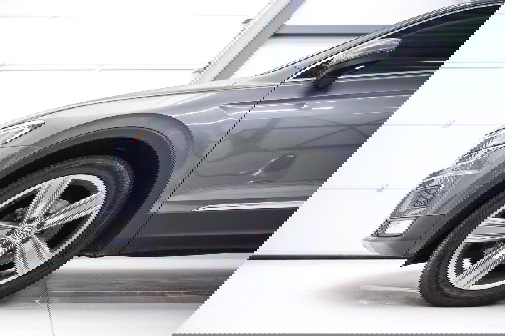 Volkswagen Tiguan 1.4 TSI ACT Highline DSG | LED | Adaptive | Trekhaak | Virtual Cockpit | Stoelverwarming | NAP NL auto |