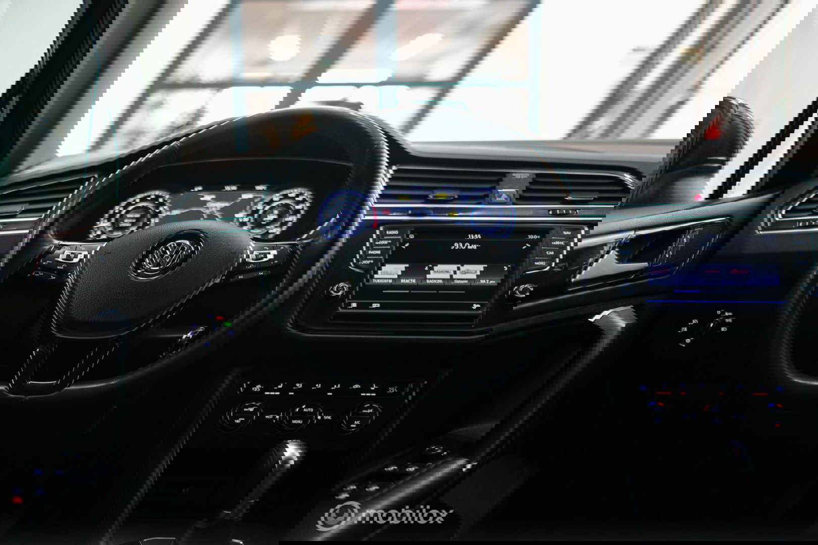 Volkswagen Tiguan 1.4 TSI ACT Highline DSG | LED | Adaptive | Trekhaak | Virtual Cockpit | Stoelverwarming | NAP NL auto |