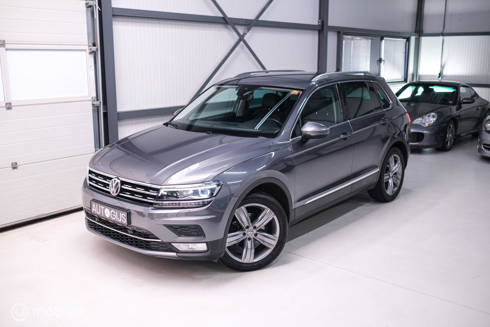 Volkswagen Tiguan 1.4 TSI ACT Highline DSG | LED | Adaptive | Trekhaak | Virtual Cockpit | Stoelverwarming | NAP NL auto |