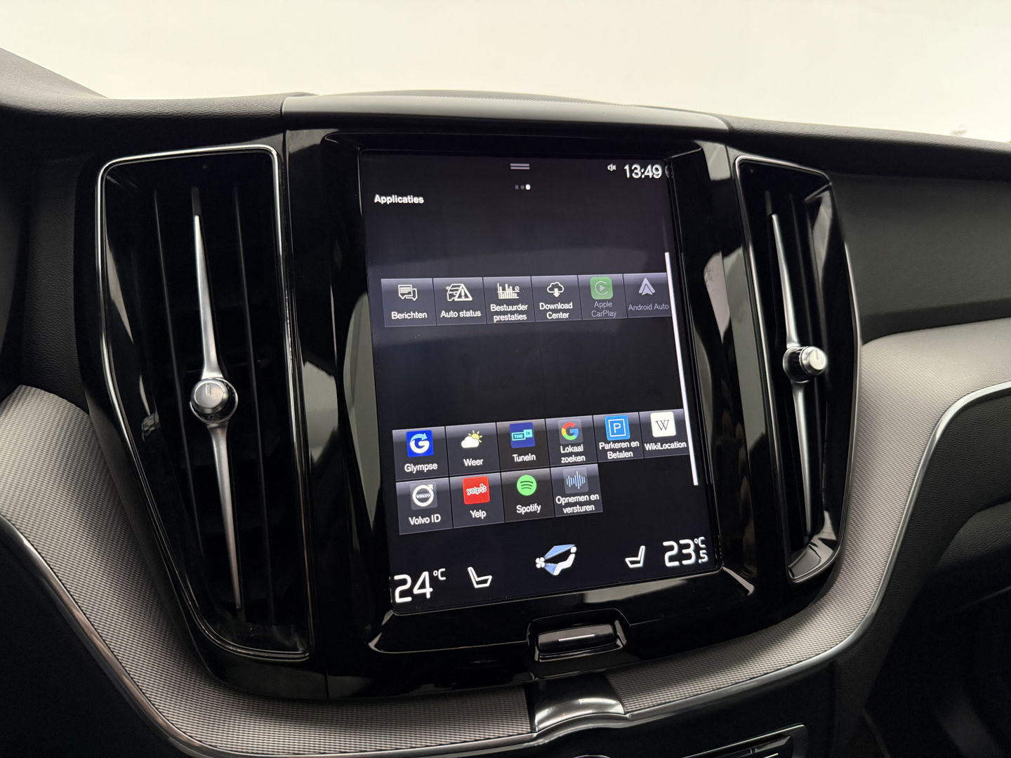 Volvo XC60 2.0 T8 Twin Engine AWD R-design | SOH 86% | Pano | Memory | Virtual | Sfeer | Camera | Adap. Cruise | Stoelverw. | Carplay