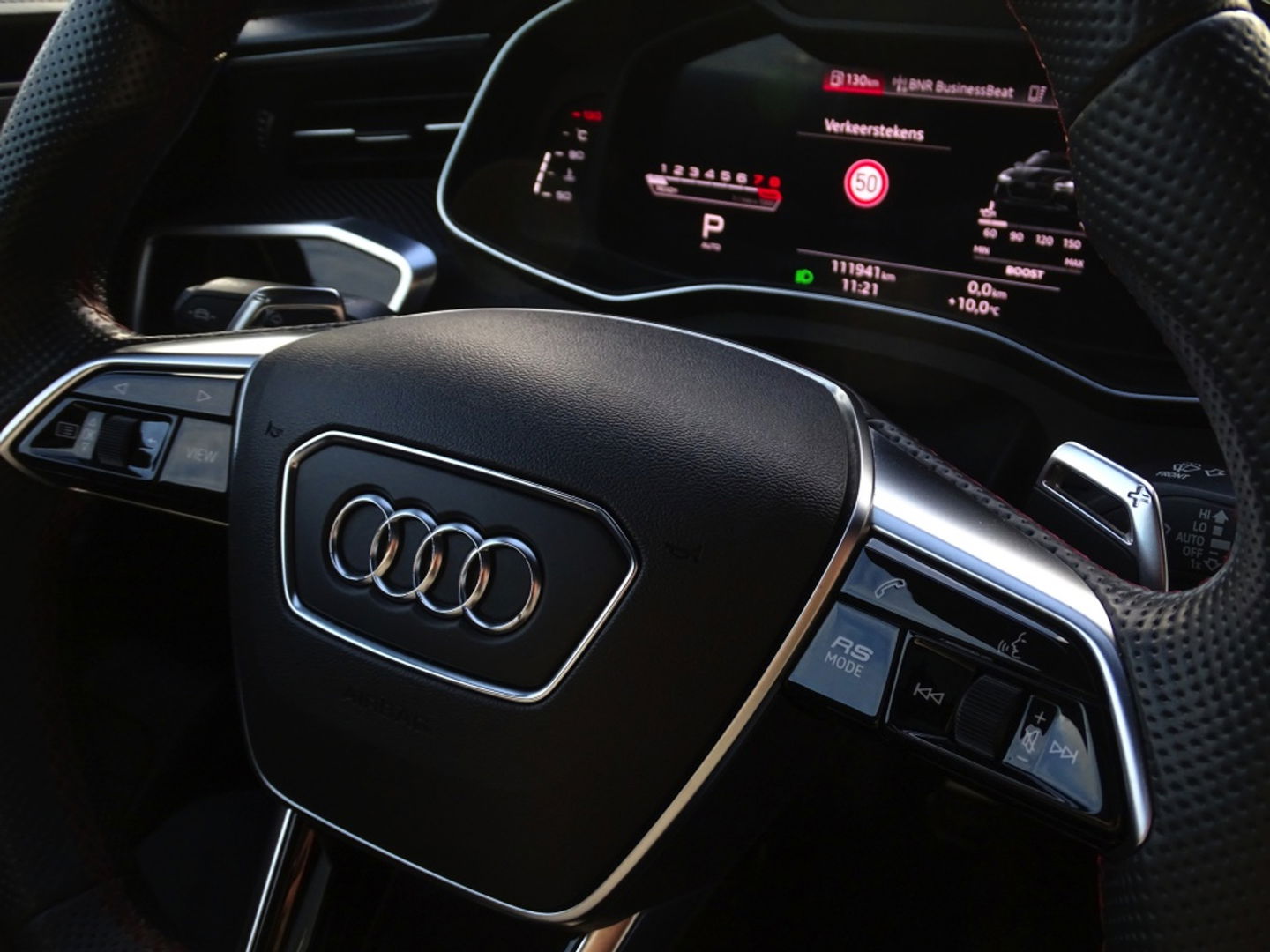 Audi RS6 Avant TFSI V8 731PK quattro carbon / B&O / Laser