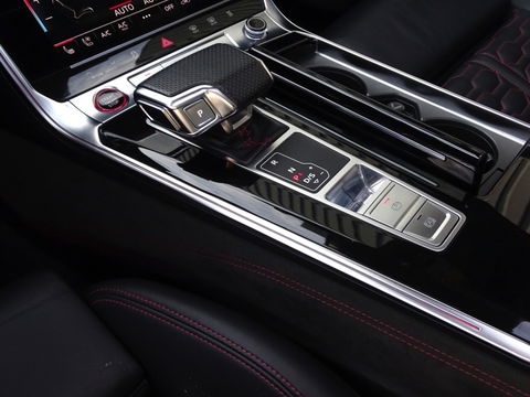 Audi RS6 Avant TFSI V8 731PK quattro carbon / B&O / Laser