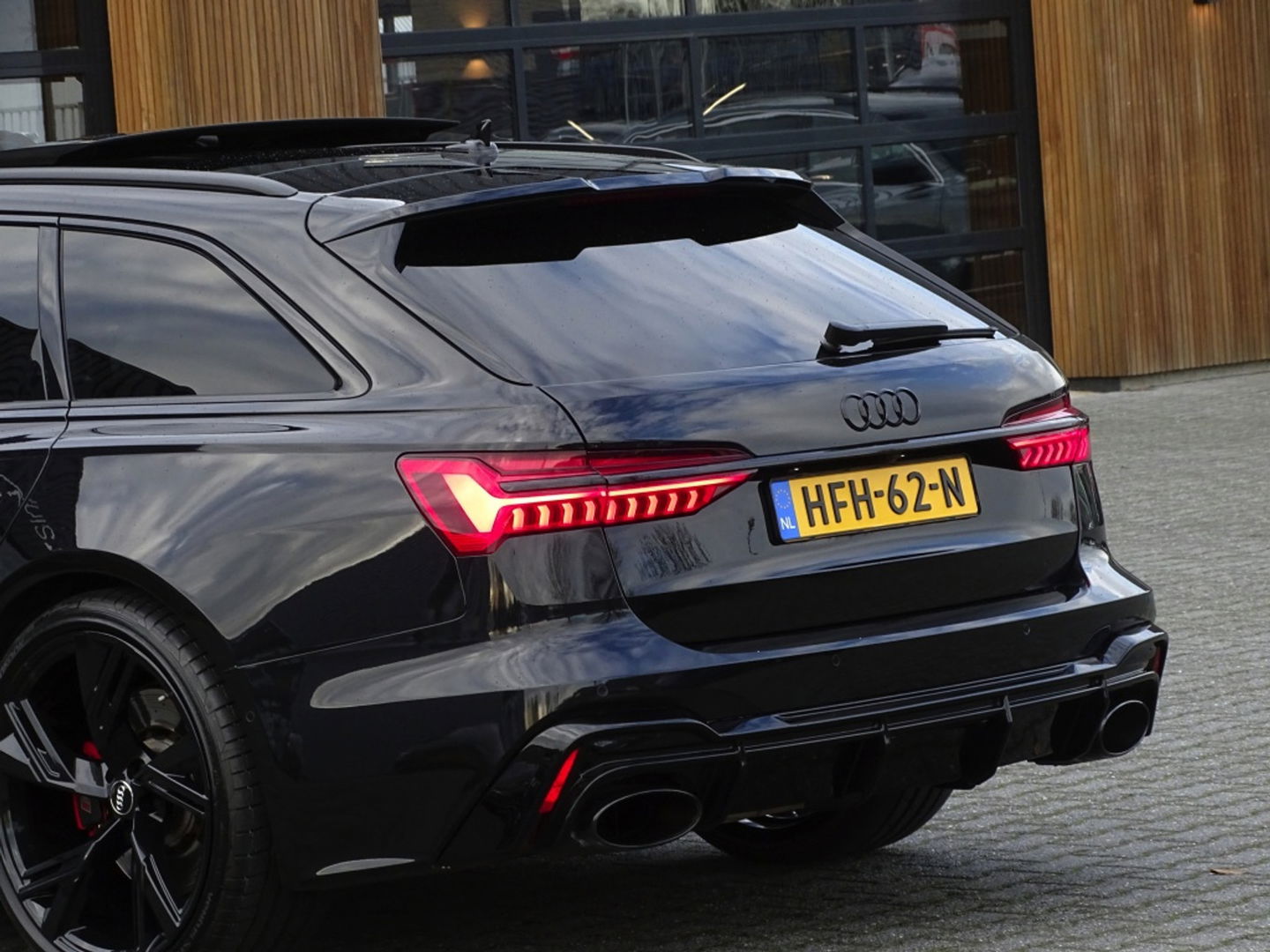 Audi RS6 Avant TFSI V8 731PK quattro carbon / B&O / Laser