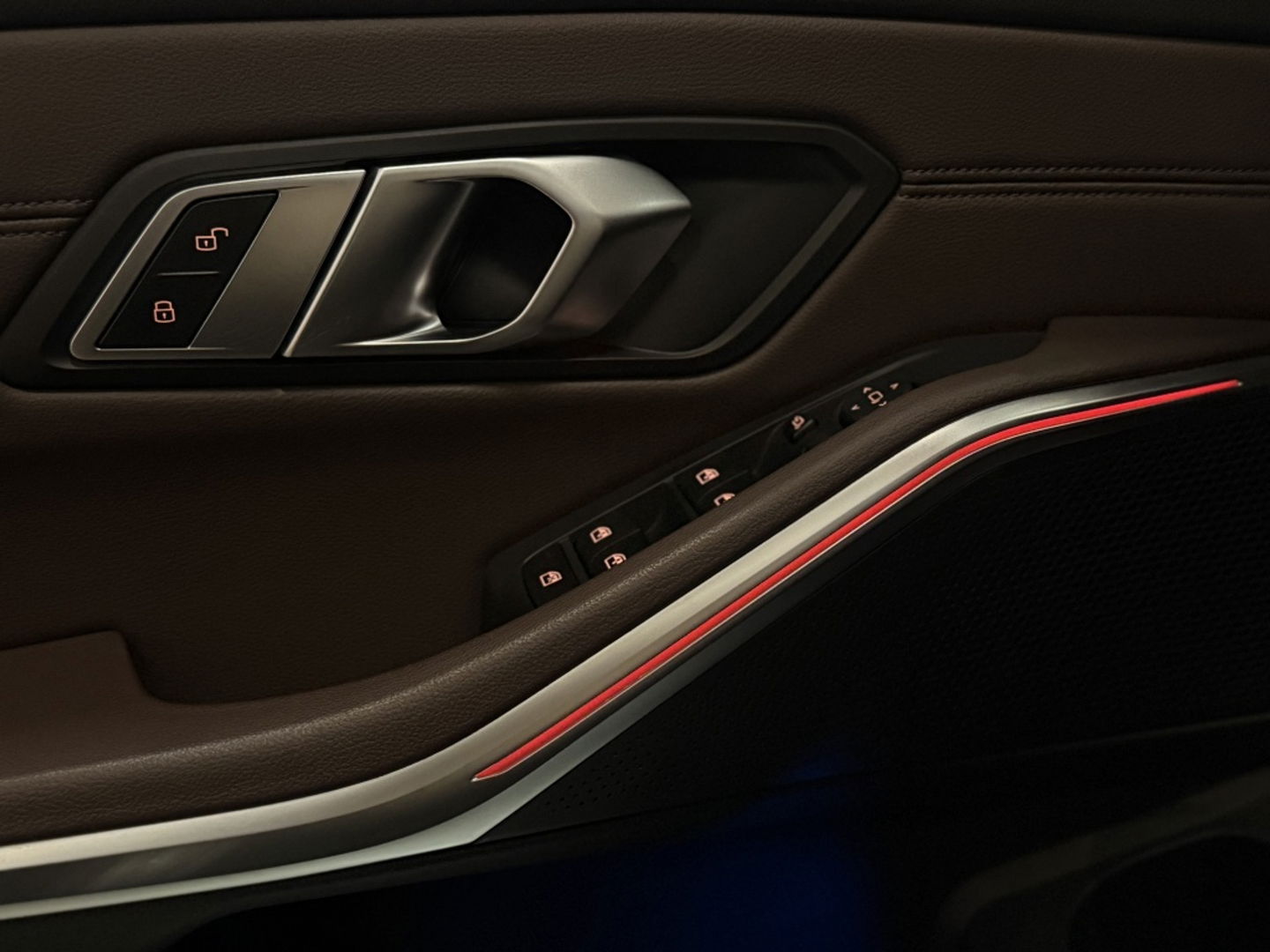 BMW 3 Serie Touring 330e xDr. 292PK / High Executive / ACC / Laser