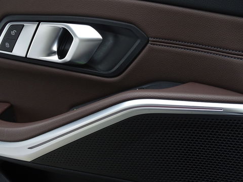 BMW 3 Serie Touring 330e xDr. 292PK / High Executive / ACC / Laser