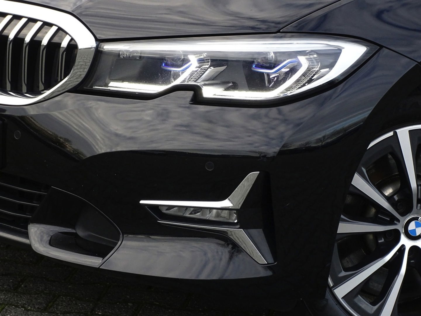 BMW 3 Serie Touring 330e xDr. 292PK / High Executive / ACC / Laser