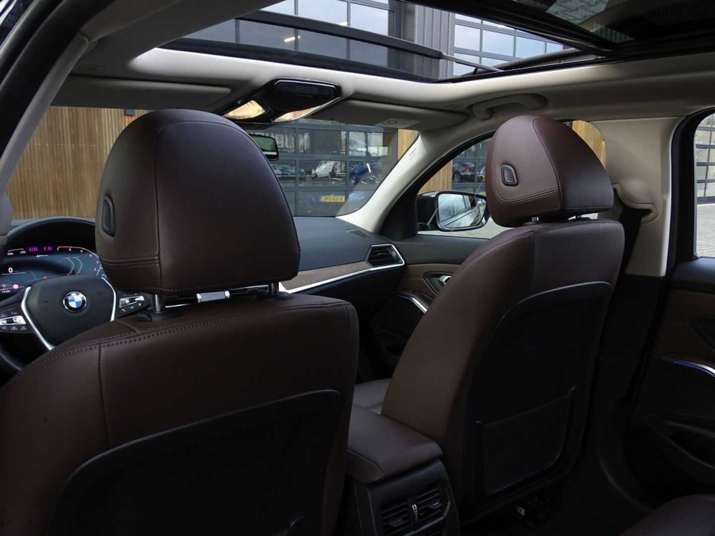 BMW 3 Serie Touring 330e xDr. 292PK / High Executive / ACC / Laser