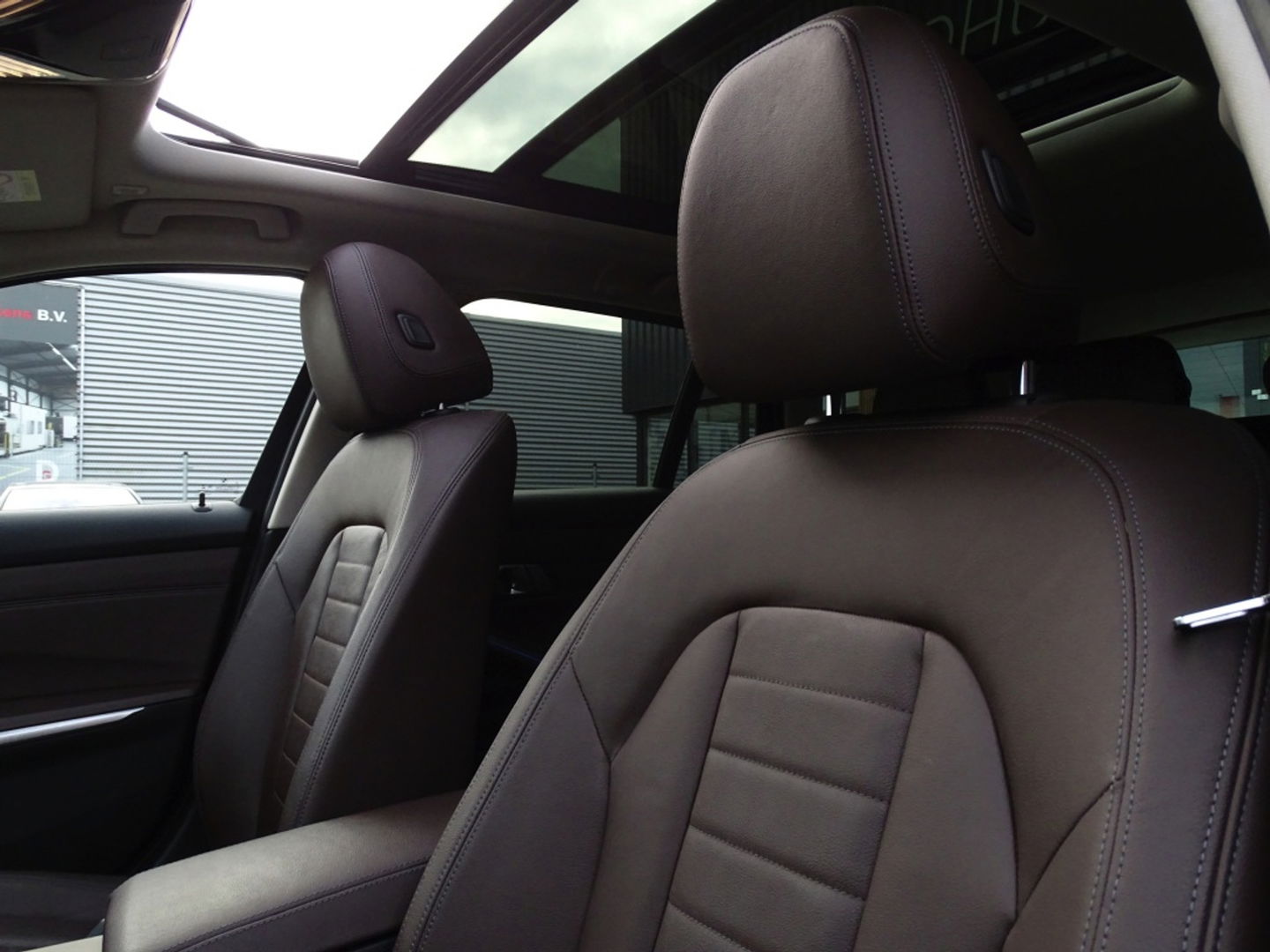 BMW 3 Serie Touring 330e xDr. 292PK / High Executive / ACC / Laser