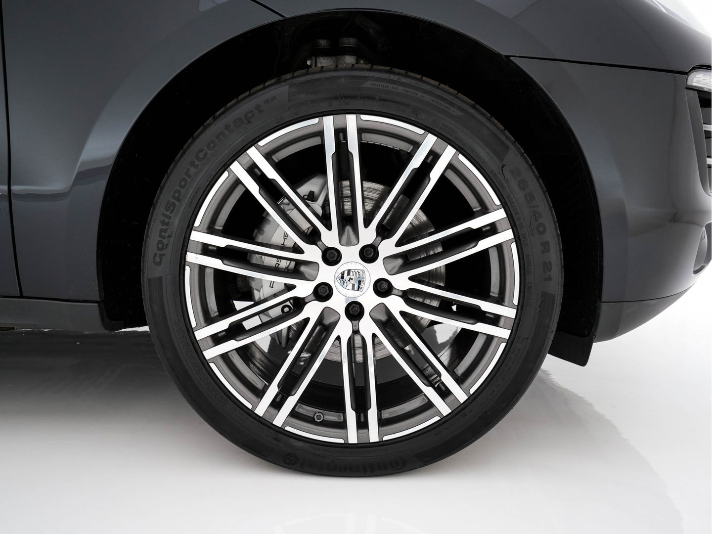 Porsche Macan 3.0 S Aut. *PANO | LUXURY-LEATHER | XENON | SPORT-CHRONO-PACK | MEMORY-PACK | BOSE-SOUND | AIR-SUSPENSION | HEATED-COMFORTSEATS | CAMERA | NAVI-FULLMAP | PRIVACY-GLASS | SHIFT-PADDLES | 21''ALU*