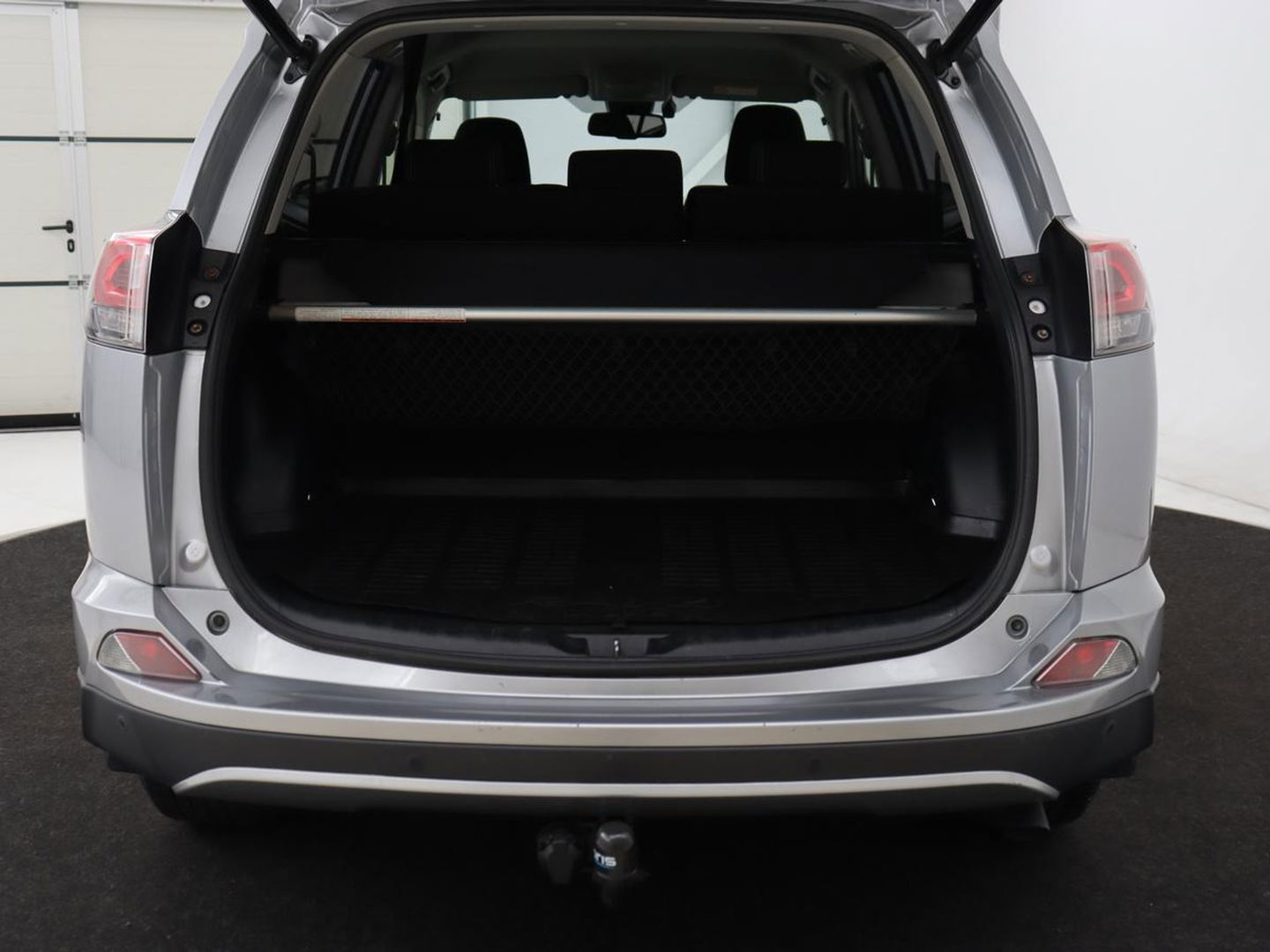 Toyota RAV4 2.5 Hybrid AWD Dynamic | Stoel & stuurverwarming | Adaptive cruise | Trekhaak | Camera | Navigatie | Climate control | Bluetooth