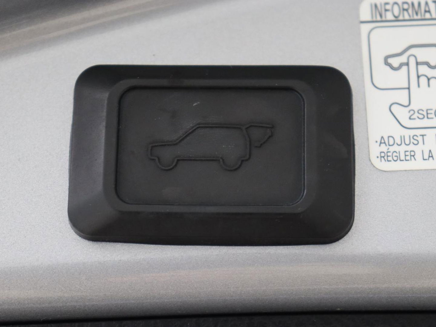 Toyota RAV4 2.5 Hybrid AWD Dynamic | Stoel & stuurverwarming | Adaptive cruise | Trekhaak | Camera | Navigatie | Climate control | Bluetooth