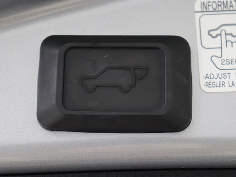 Toyota RAV4 2.5 Hybrid AWD Dynamic | Stoel & stuurverwarming | Adaptive cruise | Trekhaak | Camera | Navigatie | Climate control | Bluetooth