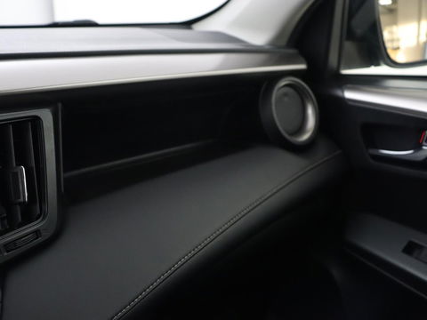 Toyota RAV4 2.5 Hybrid AWD Dynamic | Stoel & stuurverwarming | Adaptive cruise | Trekhaak | Camera | Navigatie | Climate control | Bluetooth