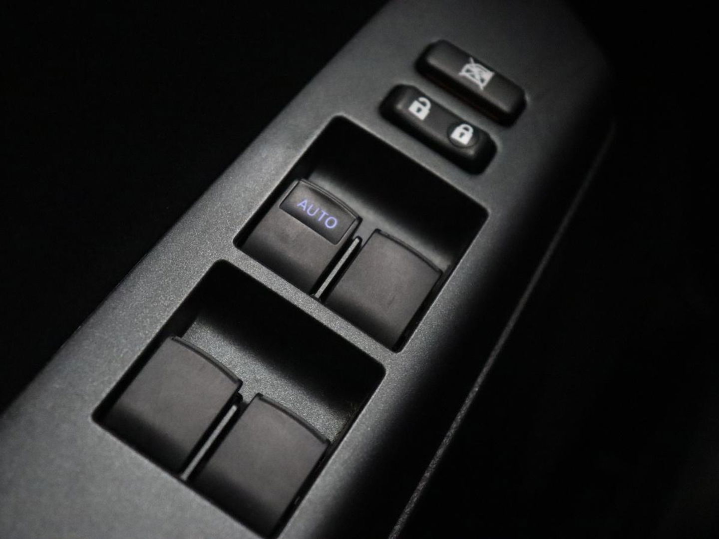 Toyota RAV4 2.5 Hybrid AWD Dynamic | Stoel & stuurverwarming | Adaptive cruise | Trekhaak | Camera | Navigatie | Climate control | Bluetooth