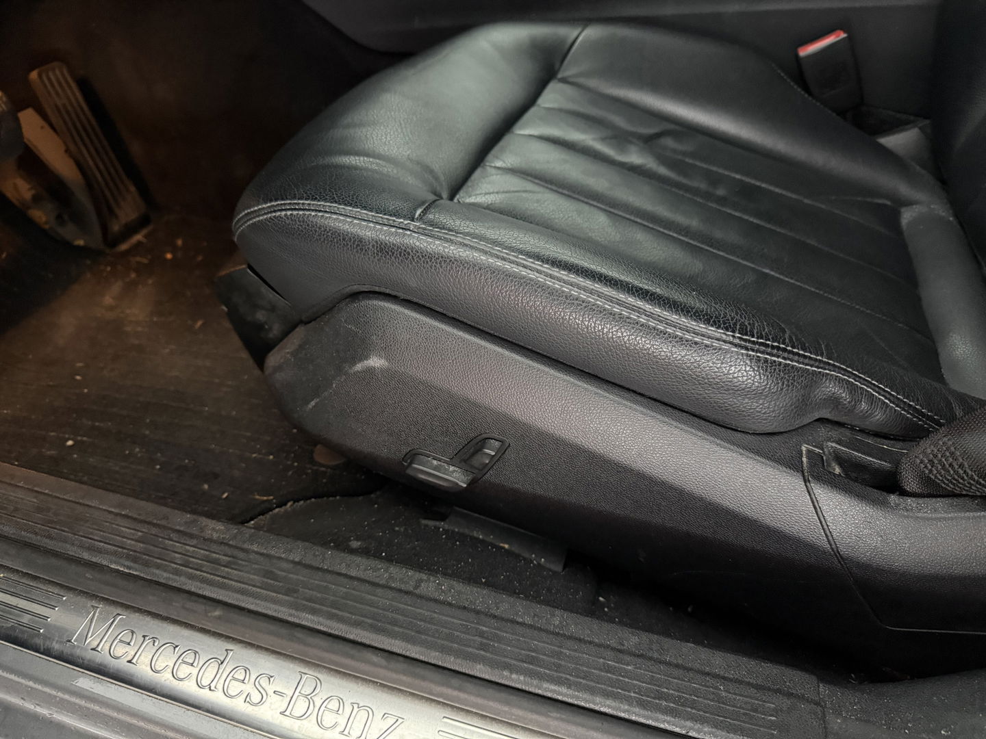 Mercedes-Benz E-Klasse 200 CDI Ambition Avantgarde | Export | Camera | Clima | Stoelverw. | Leder | Cruise | Navi | NAP