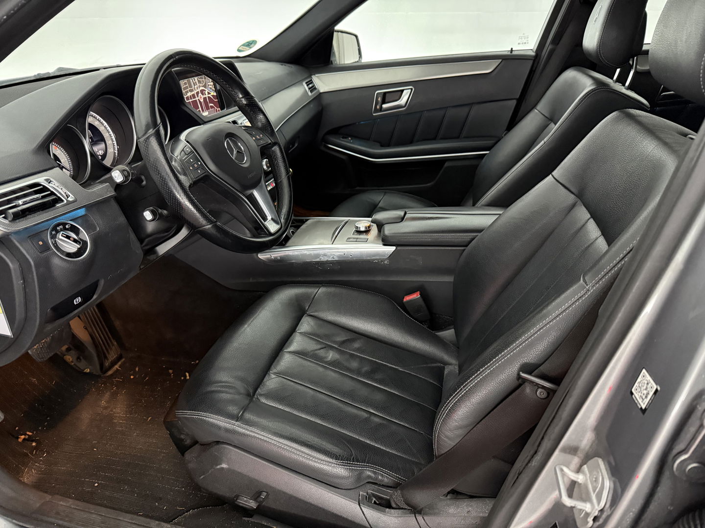 Mercedes-Benz E-Klasse 200 CDI Ambition Avantgarde | Export | Camera | Clima | Stoelverw. | Leder | Cruise | Navi | NAP