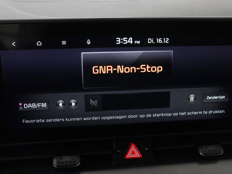 Kia Sportage 1.6 T-GDI Plug-in Hybrid AWD DynamicLine | Adaptive cruise | Carplay | Camera | Climate control | Navigatie | Digital Cockpit | PHEV