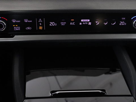 Kia Sportage 1.6 T-GDI Plug-in Hybrid AWD DynamicLine | Adaptive cruise | Carplay | Camera | Climate control | Navigatie | Digital Cockpit | PHEV