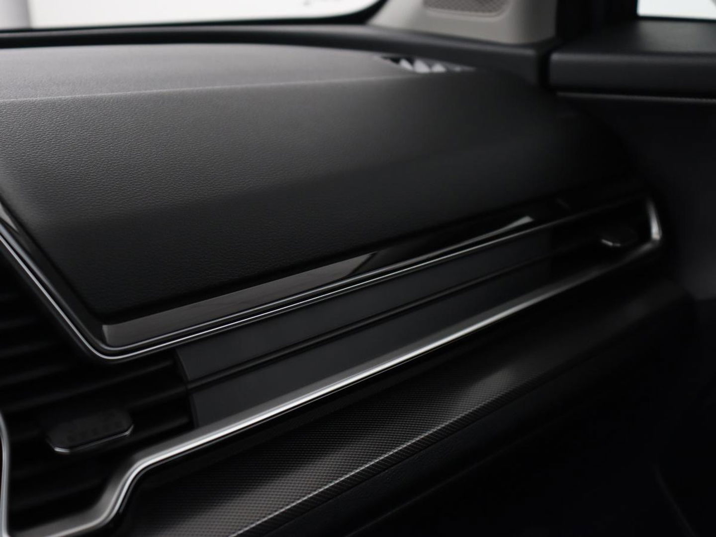 Kia Sportage 1.6 T-GDI Plug-in Hybrid AWD DynamicLine | Adaptive cruise | Carplay | Camera | Climate control | Navigatie | Digital Cockpit | PHEV