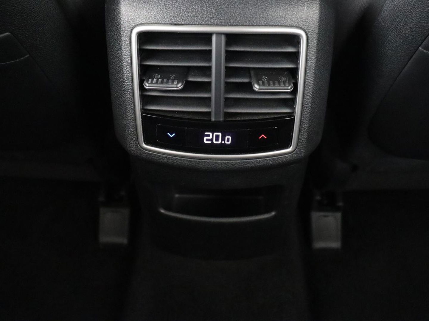 Kia Sportage 1.6 T-GDI Plug-in Hybrid AWD DynamicLine | Adaptive cruise | Carplay | Camera | Climate control | Navigatie | Digital Cockpit | PHEV