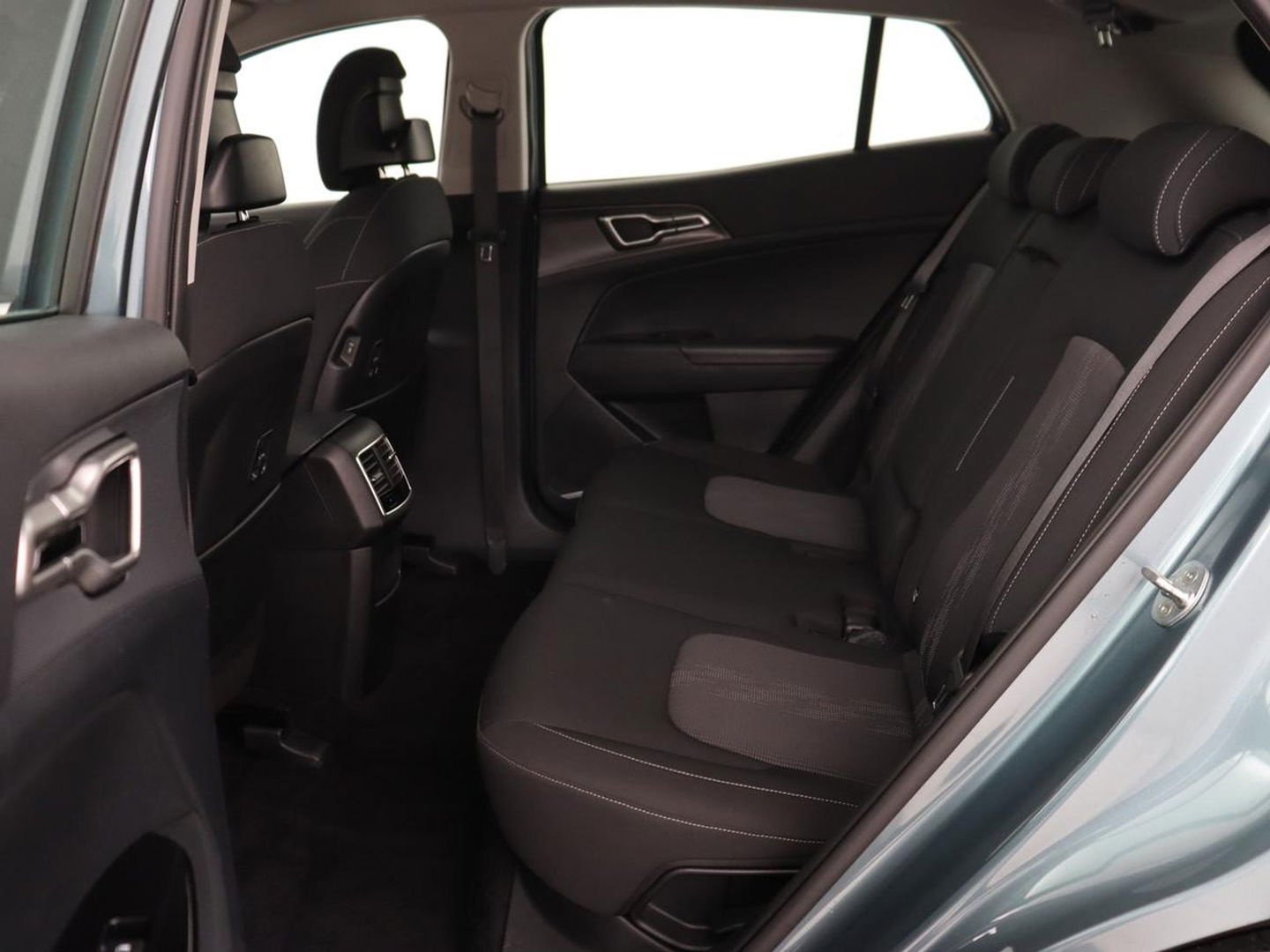 Kia Sportage 1.6 T-GDI Plug-in Hybrid AWD DynamicLine | Adaptive cruise | Carplay | Camera | Climate control | Navigatie | Digital Cockpit | PHEV