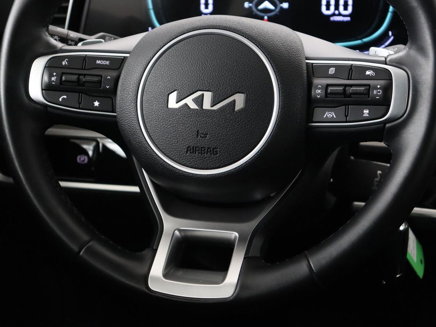 Kia Sportage 1.6 T-GDI Plug-in Hybrid AWD DynamicLine | Adaptive cruise | Carplay | Camera | Climate control | Navigatie | Digital Cockpit | PHEV